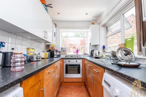 25 Midland Avenue  (14 of 19).jpg