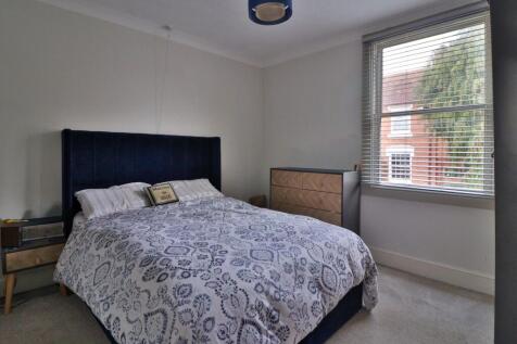 Large Double to front of house