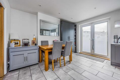 3 Algiers Road, Baffins-Small-PorticoMarketing-Sol