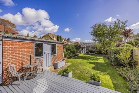 5 Woolner Avenue, Cosham-PorticoMarketing-SoldBy-4