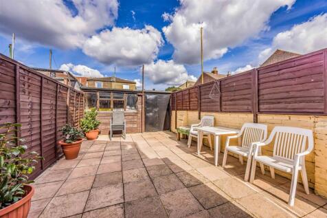 2 Wallington Road, Portsmouth-Small-PorticoMarketi