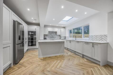 176 Hazelton Way, Horndean-PorticoMarketing-SoldBy