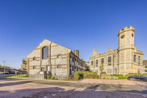 14 Radial House, Governors Walk, Portsmouth-Portic