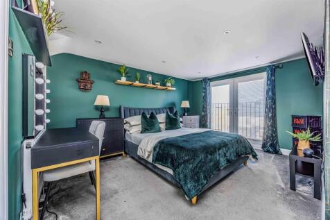 87 Torrington Road, Copnor-Small-PorticoMarketing-