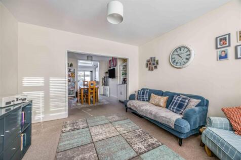 67 Cobden Avenue, Portsmouth-Small-PorticoMarketin