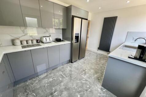 Fitted Kitchen