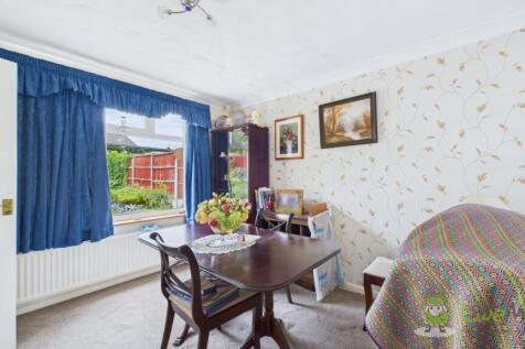 CAM03669G0-PR0025-STILL005