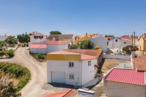 Estate agents in Lourinha, Portugal