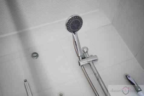 Dunsford Avenue-21