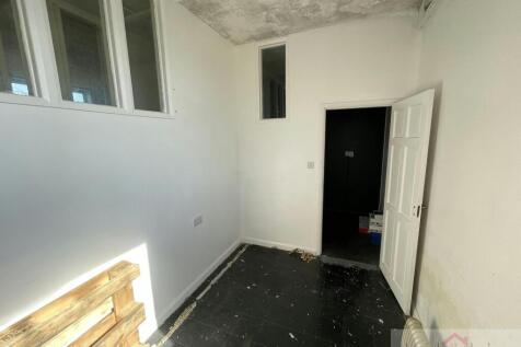 f81cc6e3b6b66044c7c070f762ed0586-img-2595