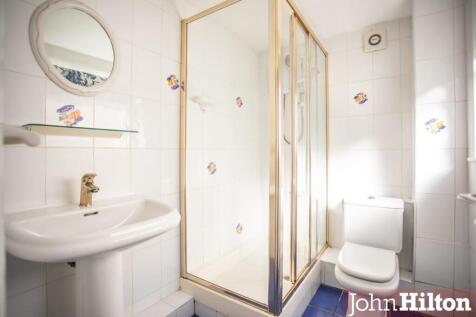 Highcliffe Court28.jpg