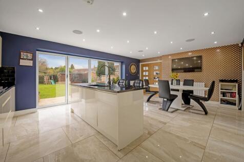 Open Plan Kitchen/Dining/breakfast room