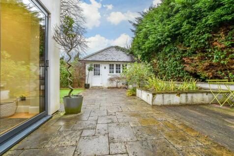Patio / Decking