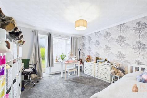 Dining Room/ Third Bedroom