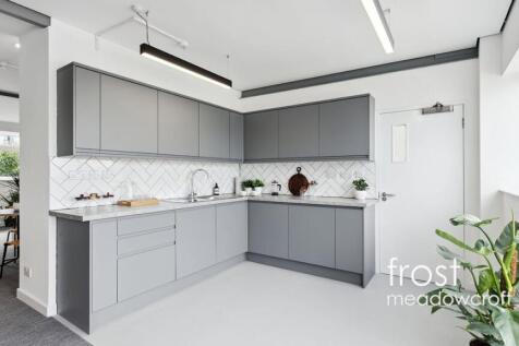 Glen House Hammersmith W6 Office 4.jpg