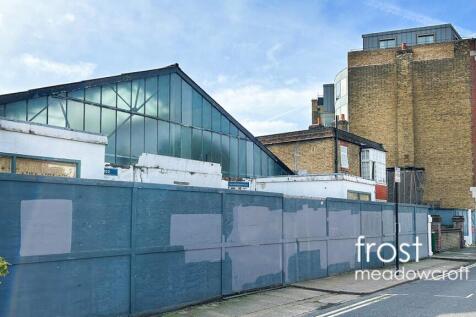 Wellesley Av Hammersmith W6 office e2.jpg