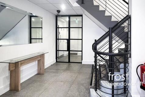 Bishops Park House Fulham High St SW6 Office to 