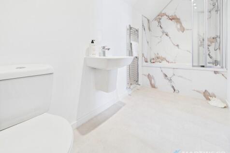 CAM02318G0-PR0438...