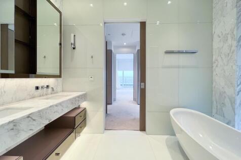 Bedroom 1 ensuite