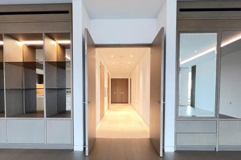 Hallway to lift