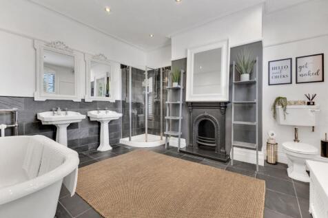 Master En-suite