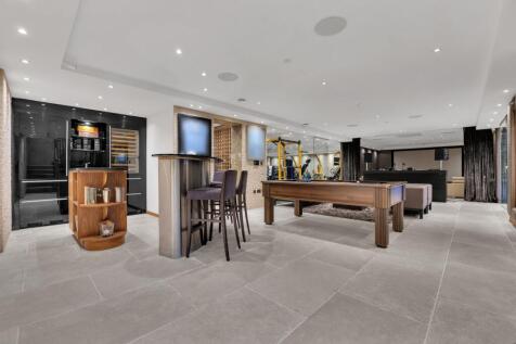 Media/Entertainment Room