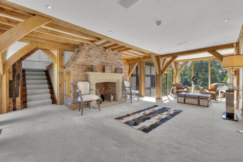 Landing (First Foor)