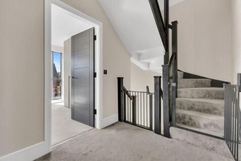 Landing (First Floor)