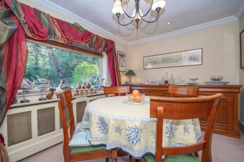 Reception 2/Bed 3 B