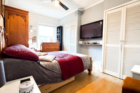 Master Bedroom 3