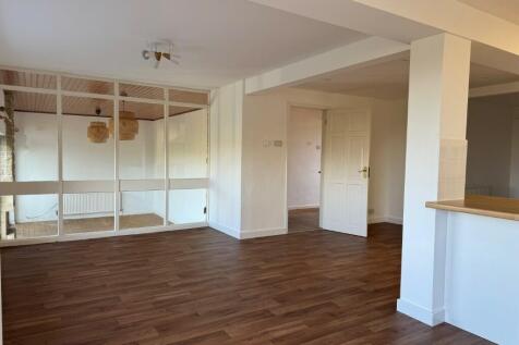 Kitchen dining area