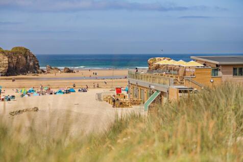 Alcatraz Bar &amp; Cafe