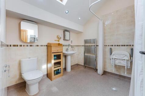 master shower room