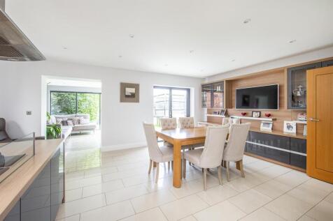 Kitchen 06.jpg