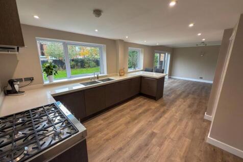 Open Plan Kitchen/Dining Room