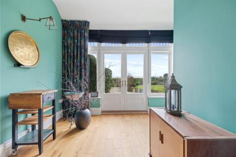 Dining Room/Snug