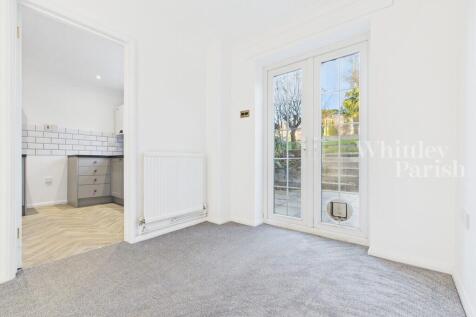 CAM04332G0-PR0587...