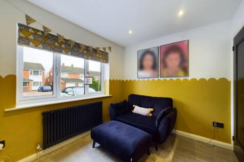 CAM02668G0-PR0148-STILL037