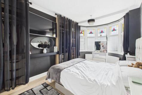 CAM05192G0-PR0105-STILL015