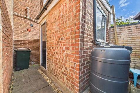 CAM05192G0-PR0129-STILL033