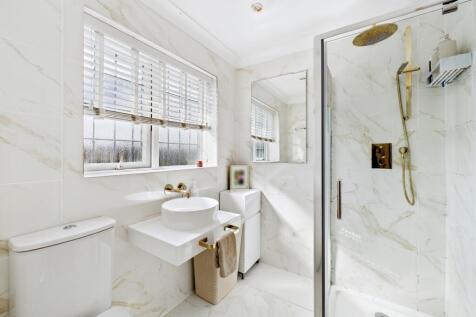 CAM05192G0-PR0146-STILL021