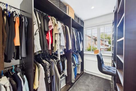 CAM05192G0-PR0146-STILL026