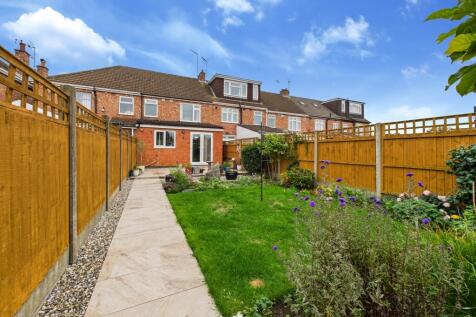 CAM05192G0-PR0166-STILL025