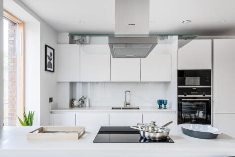 Blackburn House 23 - 5.jpg