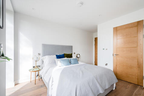 Blackburn House 23 - 17.jpg