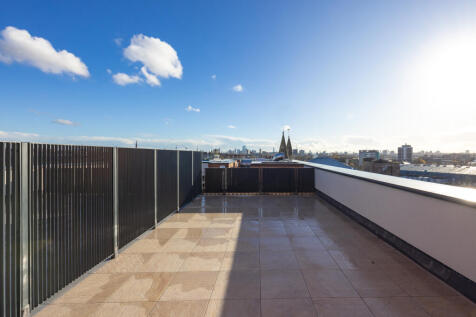 The Tipton 25(Penthouse)-4.jpg