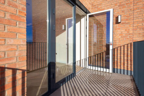 The Tipton 25(Penthouse)-5.jpg