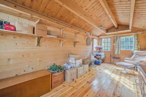 1363180-9-68e7bb2...