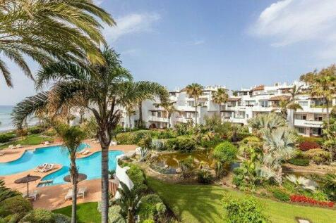 Puerto Banús Beach Apartments, Marbella – Updated 2023 Prices
