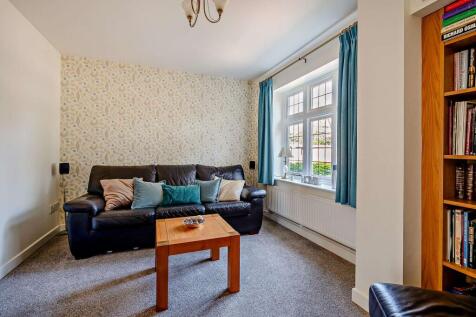 Family room/ground floor bedroom